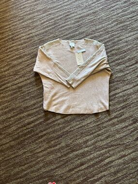 NWT Sioni Tan Sweater with Accented Lace sleeves.
